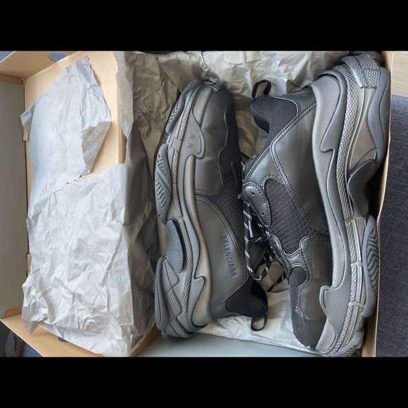 Triple S Balenciaga size 12